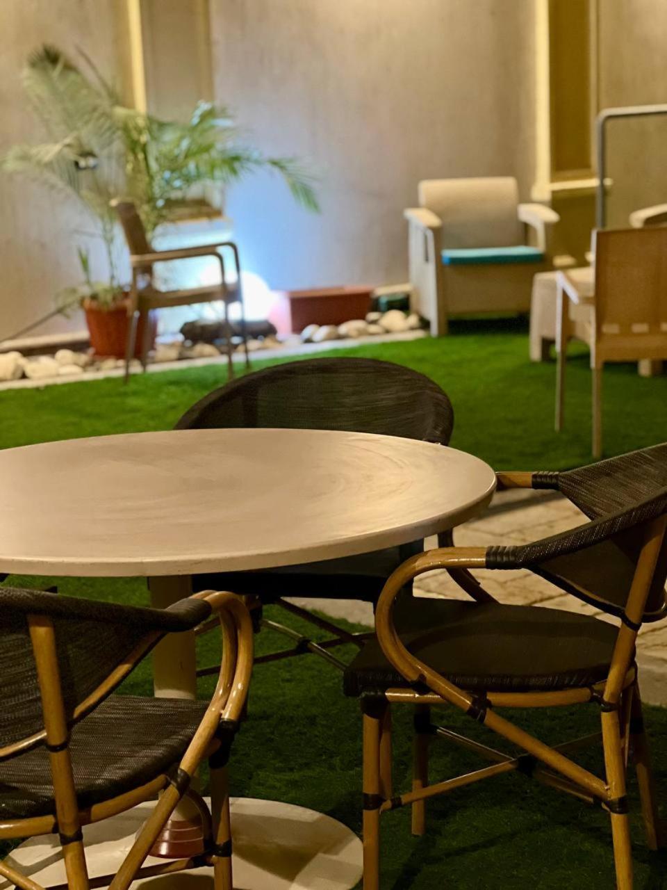 Paradise Studios Sheikh Zayed City Экстерьер фото